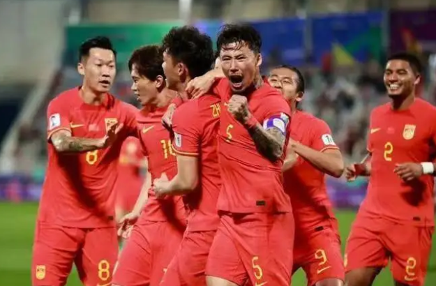 世界杯亚预赛：新加坡VS中国